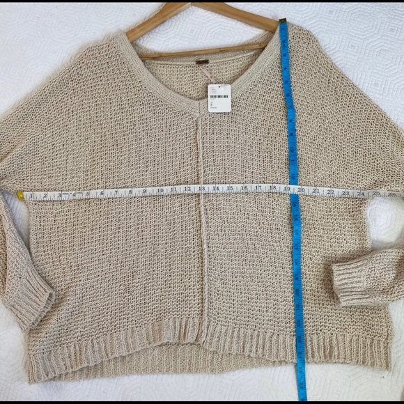 Free People Moonbeam V-Neck sweater - Picture 3 of 5